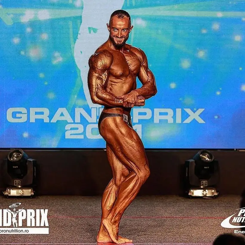 Iulian Rațiu pe scena Pronutrition Grand Prix